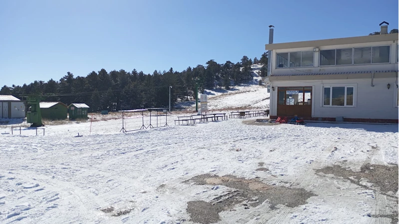 Yeterli kar yağmayan Salda Kayak Merkezi