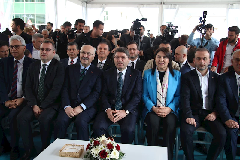 Adalet Bakanı Tunç, Kozan Adalet Sarayı