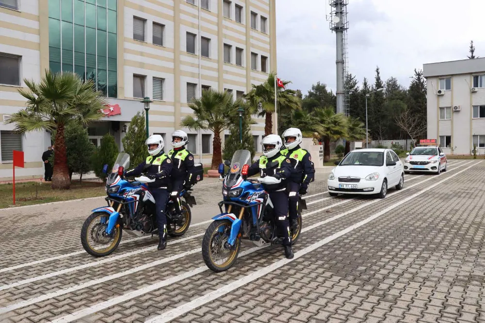 Jandarmadan, 60 yaş üstü vatandaşlara ‘güvenli sürüş’ eğitimi