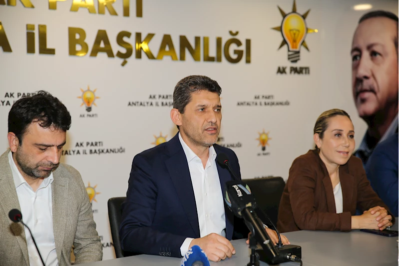 AK Parti Antalya İl Başkanlığı bayramlaşma programı düzenledi