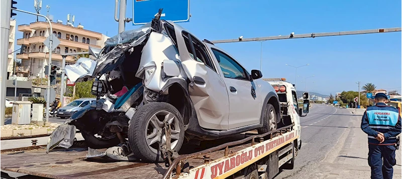 Alanya Belediyesporlu voleybolcu Saadat geçirdiği trafik kazasında yaralandı