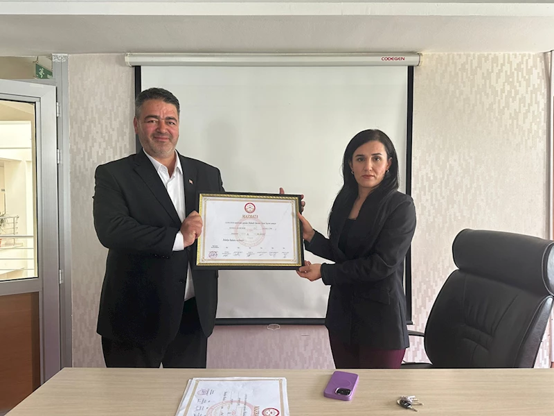 Aladağ Belediye Başkanı Kemal Özdemir, mazbatasını aldı