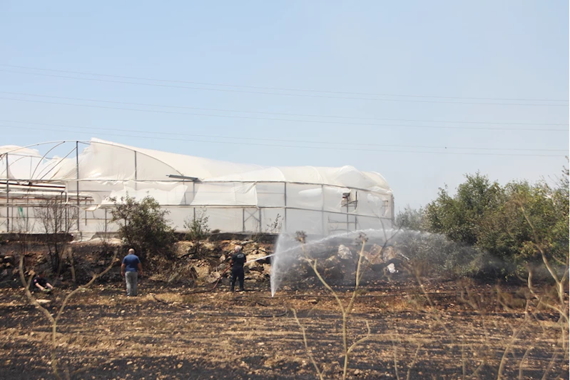 Antalya’da otluk alanda çıkan yangın söndürüldü