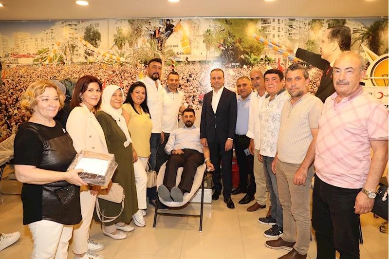 AK Parti Adana İl Başkanlığı kan bağışı kampanyası düzenledi