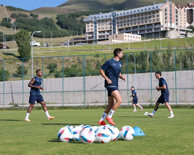 Alanyaspor, sezon hazırlıklarını Erzurum