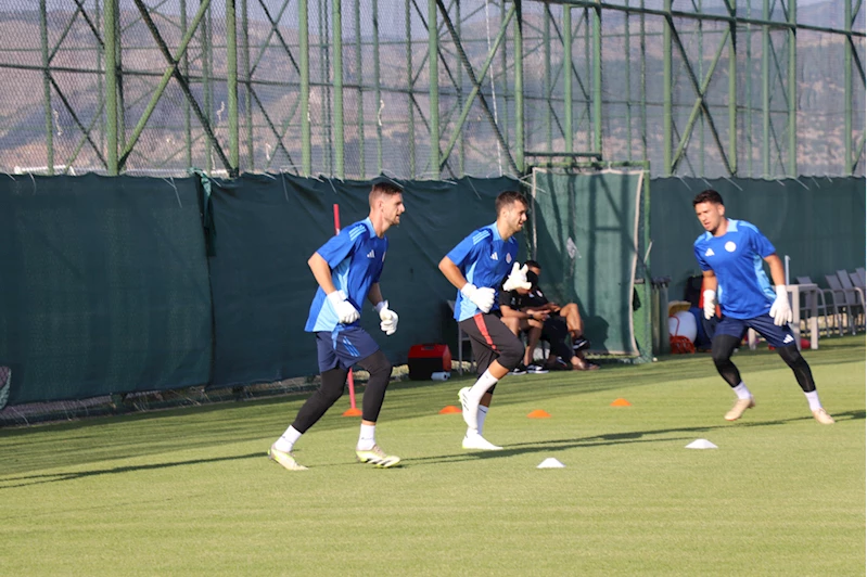 Antalyaspor, Burdur kampındaki ilk antrenmanını yaptı 