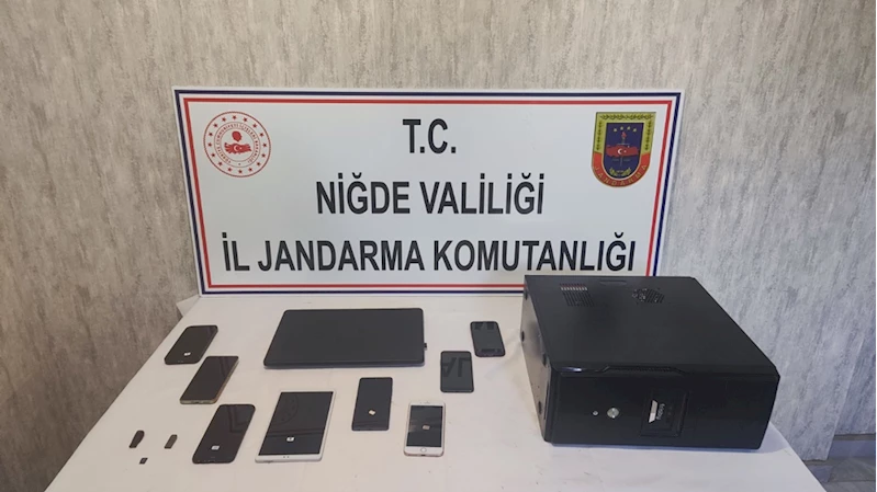 Niğde merkezli 3 ilde düzenlenen siber suçlara yönelik operasyonda 4 şüpheli tutuklandı