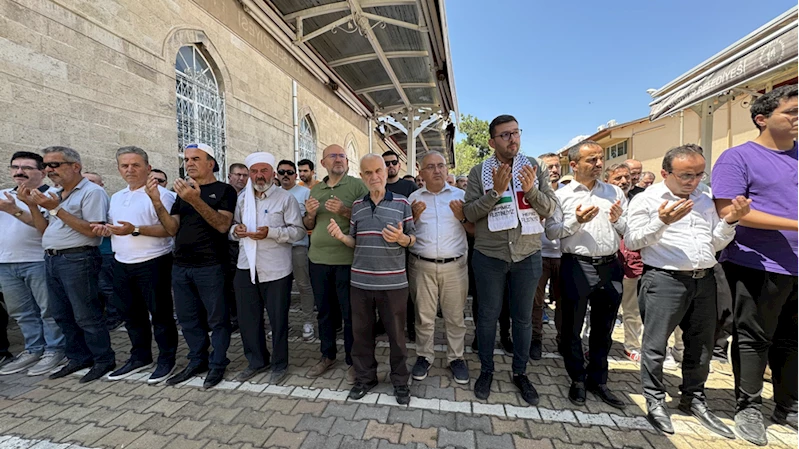 Antalya ve çevre illerde Heniyye için gıyabi cenaze namazı kılındı