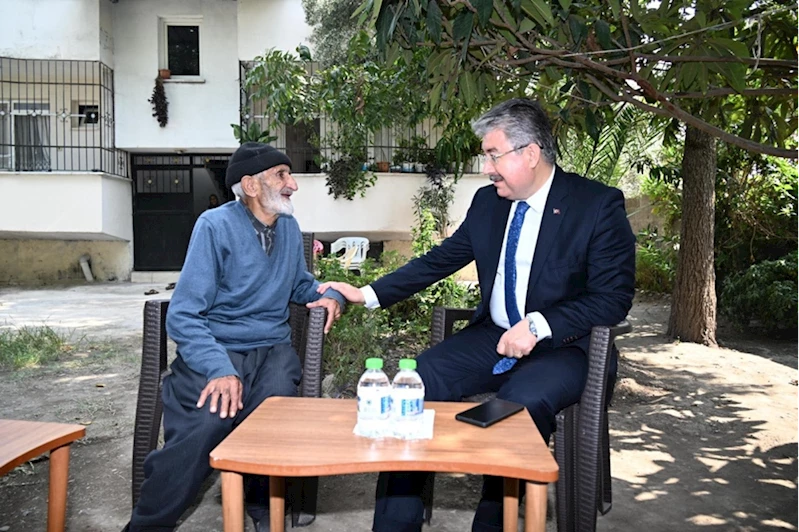 Osmaniye Valisi Yılmaz, darbedilen yaşlı vatandaşı evinde ziyaret etti