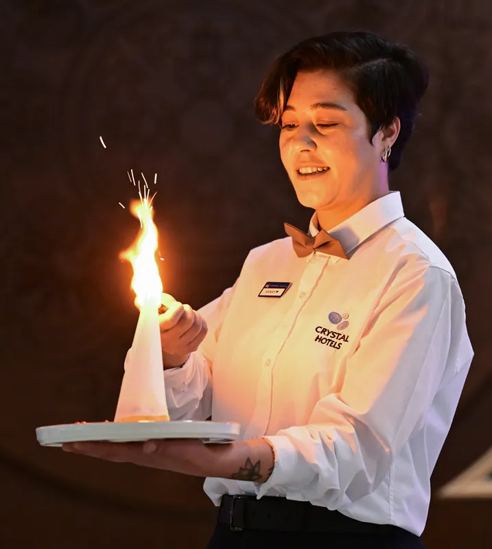 Turizm öğrencileri mezun olmadan iş bulacak