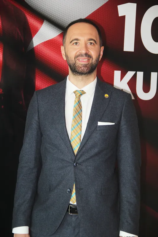 YÖRSİAD Başkanı Mustafa Alper Oral