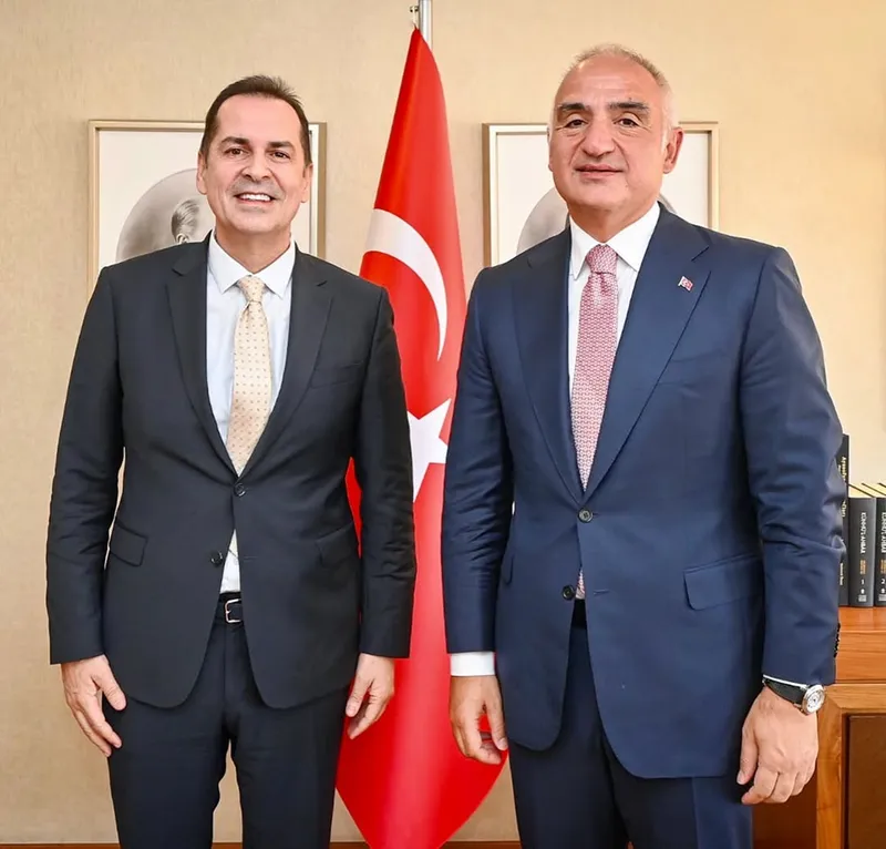 Bakan Ersoy, Antalyaspor Başkanı Perçin