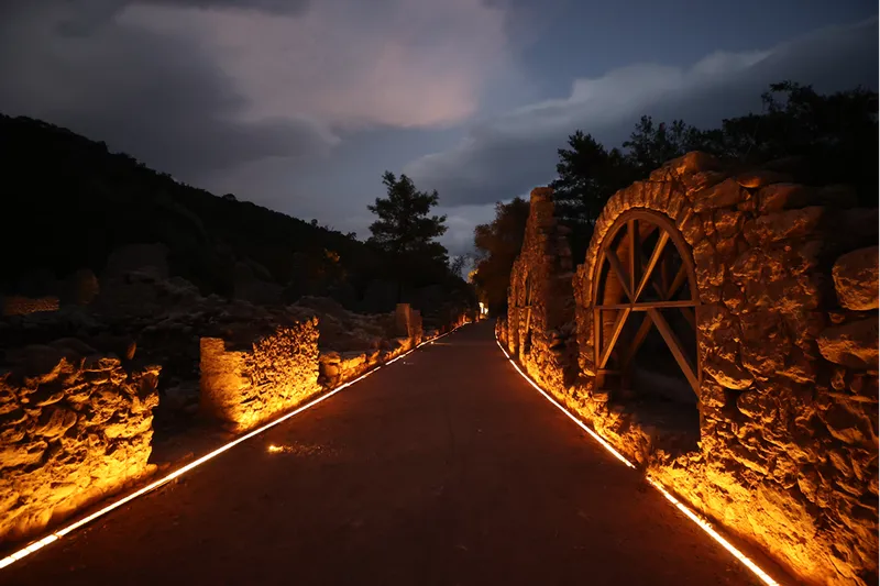 Gece müzeciliği Olympos Antik Kenti