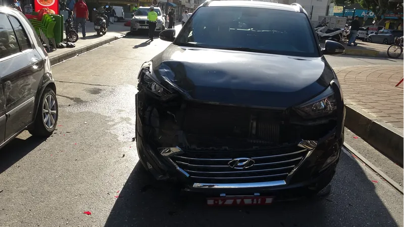 Muratpaşa Kaymakamı İhsan Kara trafik kazası geçirdi