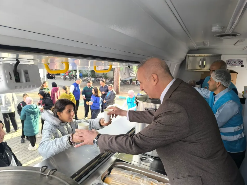 Osmaniye’de öğrencilere sıcak çorba ikramı