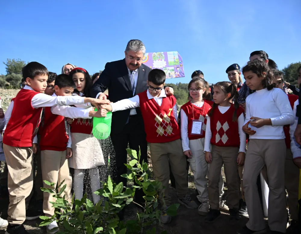 24 Kasım Öğretmenler günü hatıra ormanına 500 fidan dikildi