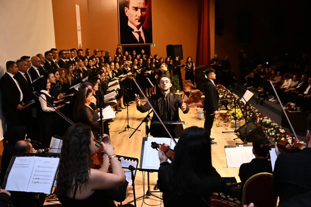 Maarif Koro ve Orkestrası’ndan Türk Halk Müziği Konseri