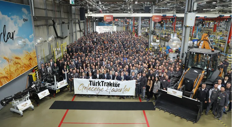 TürkTraktör üretimde dört kilometre taşını geride bıraktı