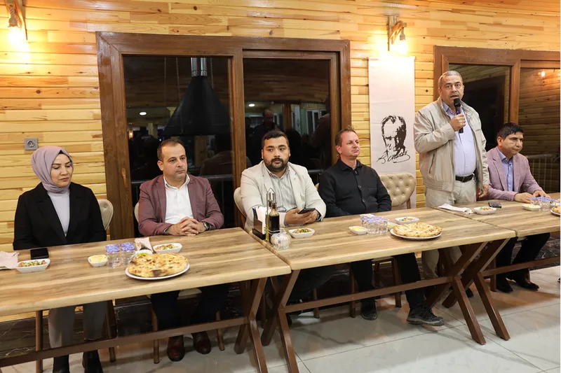 Gülnar Belediye Başkanı Fatih Önge, sanayi esnafıyla bir araya geldi