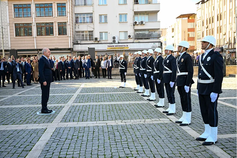 TBMM Başkanı Kurtulmuş, Adana Valiliğini ziyaret etti