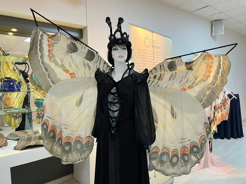 Antalya Kültür Yolu Festivali kapsamındaki sergiler ziyaretçilerini ağırlıyor