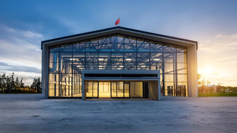 Vekon 75 günde tamamladığı çelik yapıyla etkinlik alanı kurdu