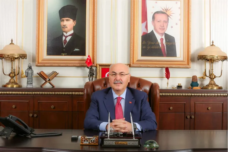 Adana Valisi Yavuz Selim Köşger