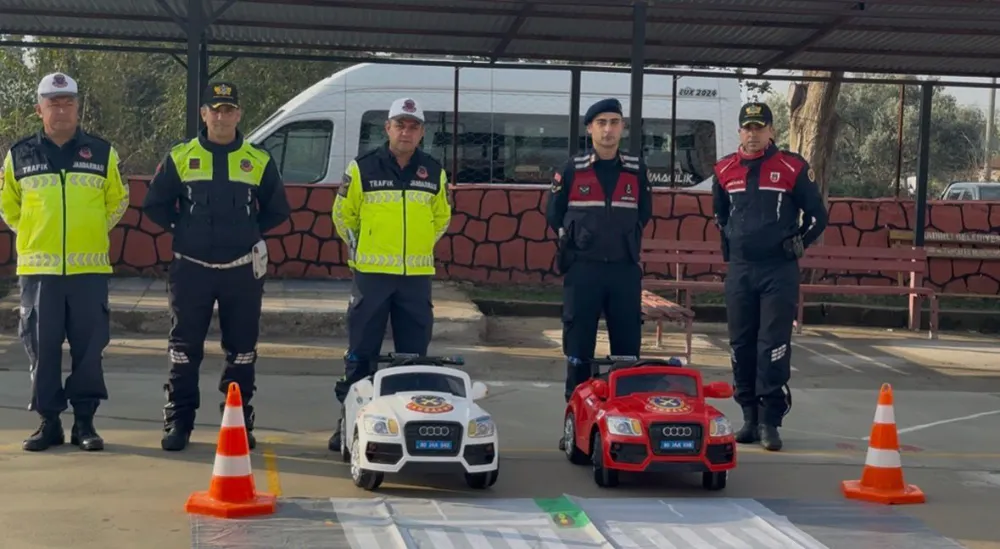 Osmaniye’de jandarmadan özel eğitim öğrencilerine trafik eğitimi