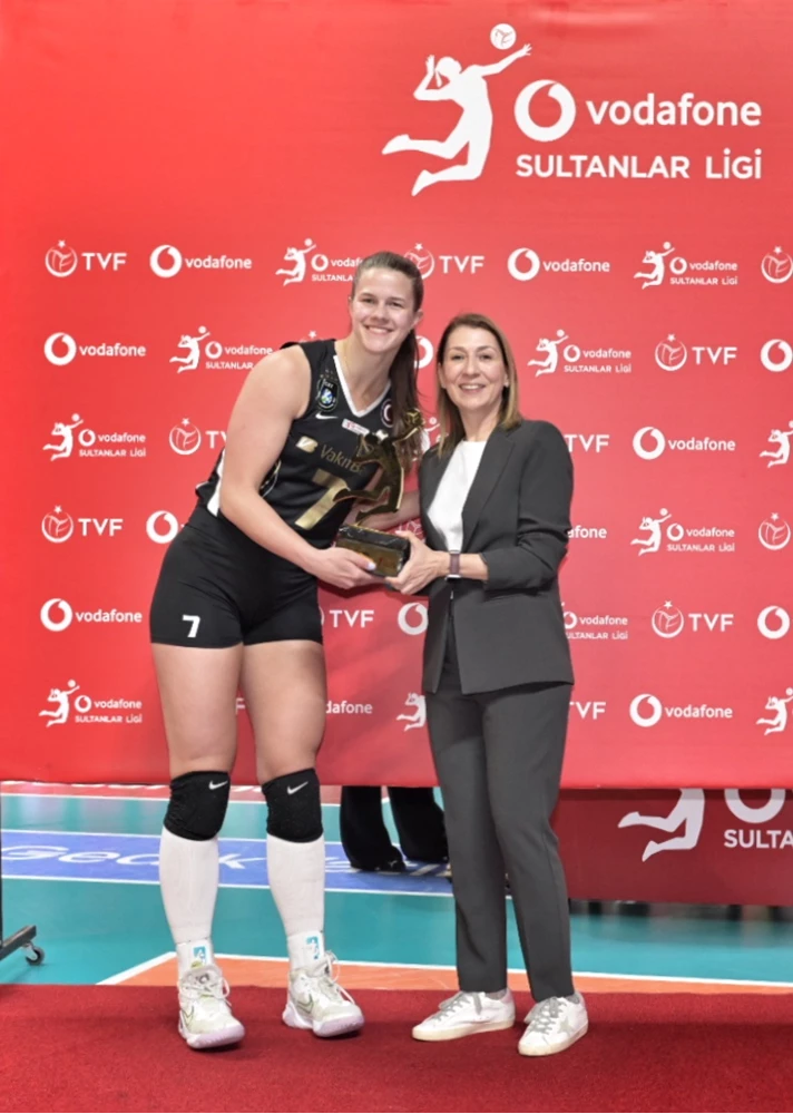 Vodafone Özel Ödülü en hızlı servis atan Kiera Van Ryk