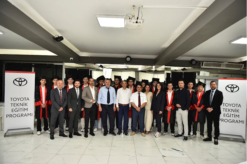 Toyota, teknik eğitim programıyla sektöre nitelikli mezunlar kazandırıyor