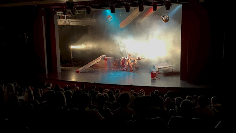 Ukrayna İlk Akademi Çocuk ve Gençlik Tiyatrosu Antalya