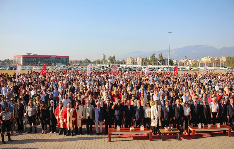 İskenderun Teknik Üniversitesinde mezuniyet töreni düzenlendi
