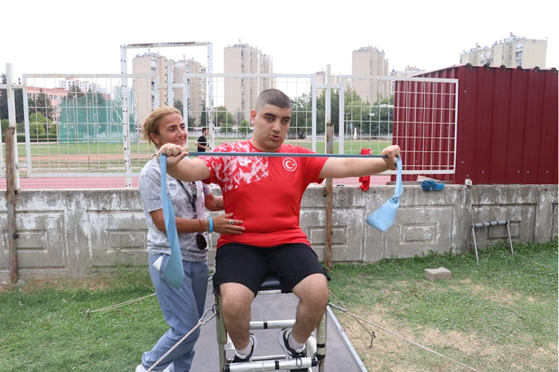 İlk uluslararası şampiyonasında 2 madalya alan paralimpik sporcu olimpiyat hayali kuruyor