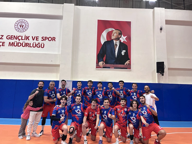 Antrenörün çocukluk hayaliyle kurulan voleybol takımı 2. Lig