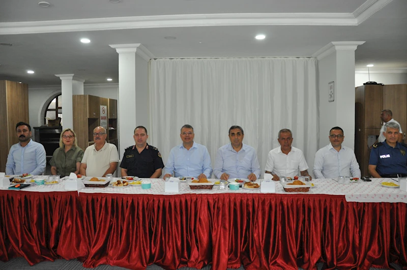 Silifke Kaymakamı Abdullah Aslaner muhtarlarla bir araya geldi