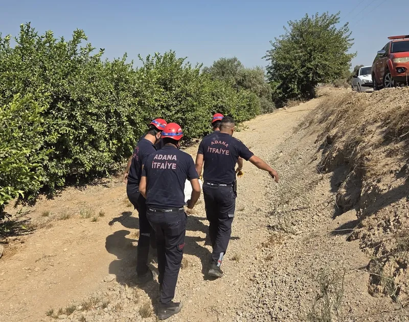 Ceyhan ilçesinde devrilen cipin sürücüsü yaralandı