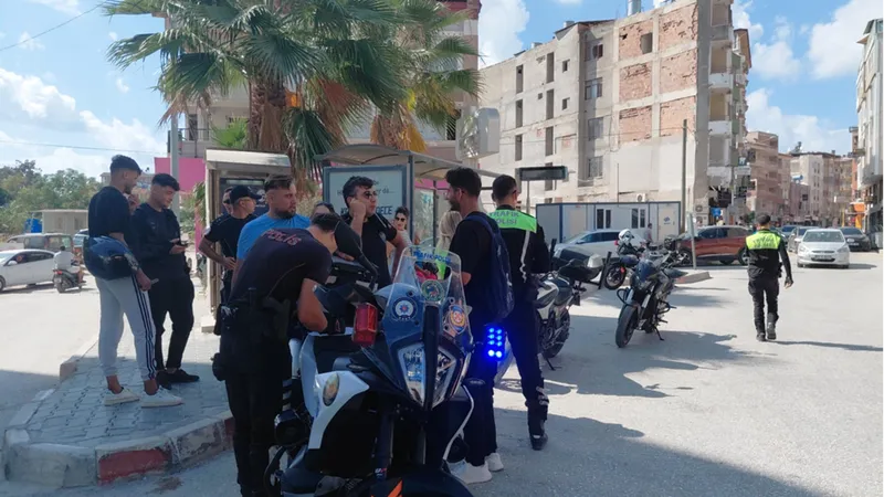 Samandağ ilçesinde polis ekiplerince asayiş uygulaması yapıldı 