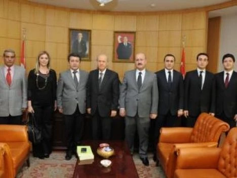 Osmaniyeliler Derneği`nden Bahçeli`ye ziyaret