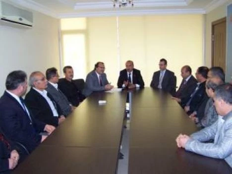 Ensar Vakfı?ndan Ak Parti?ye Teşekkür Ziyareti