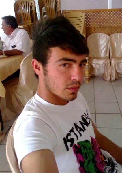 Silaj makinesine sıkışan bacağı kesildi