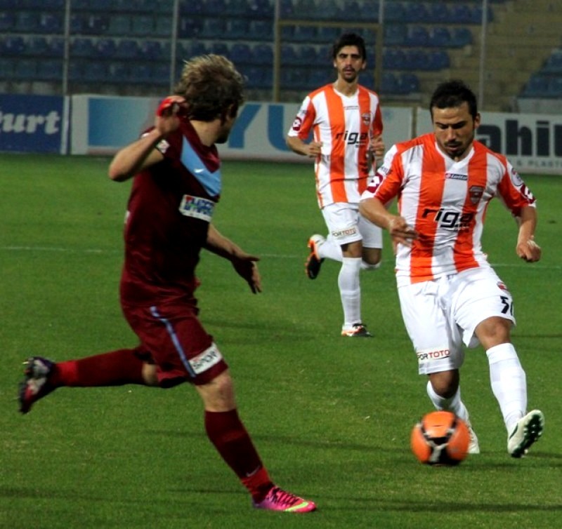 Adanaspor son anda güldü:3-2