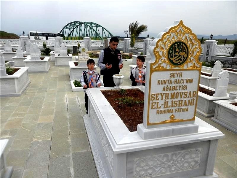 Ceyhun Gençlik, Şeyh Movsar Türbesini Ziyaret Etti