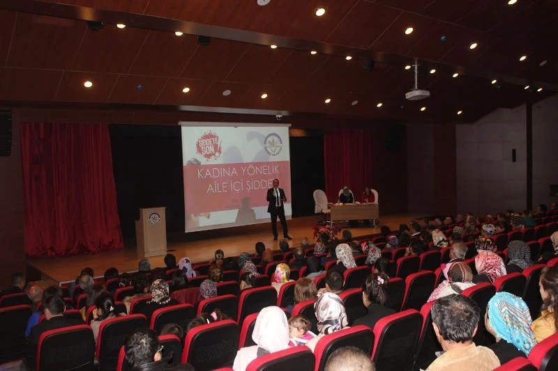 Kadınlara Aile içi Şiddet ve Hukuki Yaptırımları anlatıldı