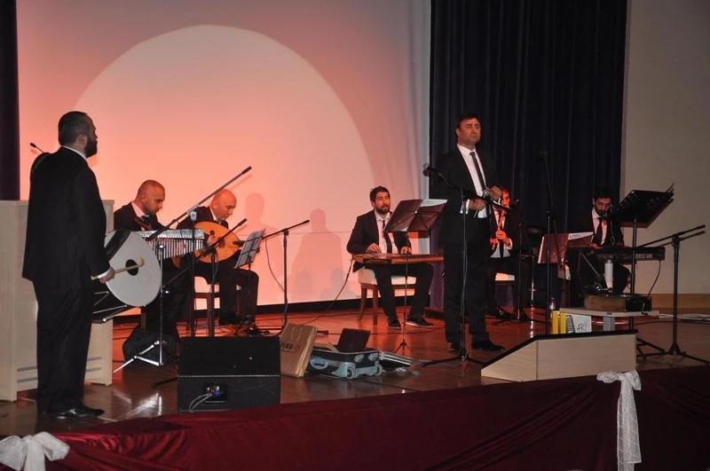 Bir Hürriyet Türküsü: Çanakkale Destanı