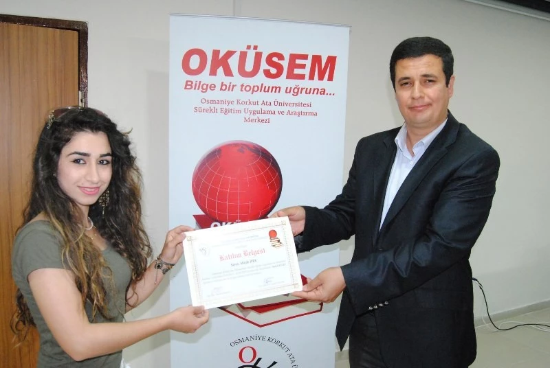 Grafik tasarım programları kursu sertifika töreni yapıldı