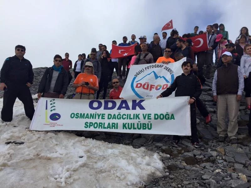 Düldül`ün zirvesinde Ata`yı andılar
