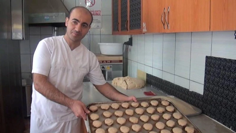 Osmaniye`de bayram kömbesi hazırlığı