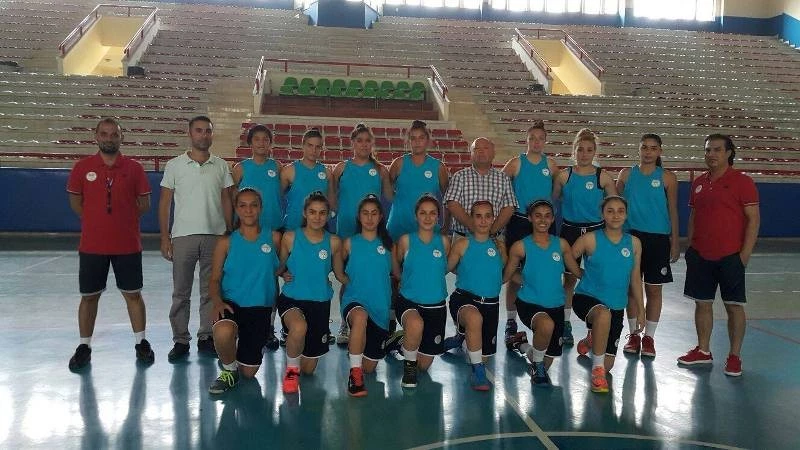 As Kadirli Bayan Basketbolculara Başkan Tarhan?dan Destek