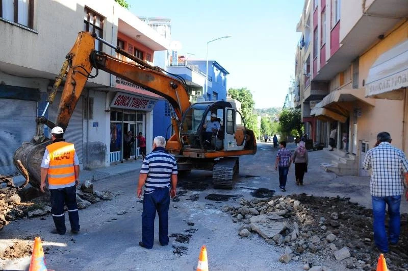 Andırın Caddesini Nato Yoluna Bağlayan Yolda Önemli Çalışma