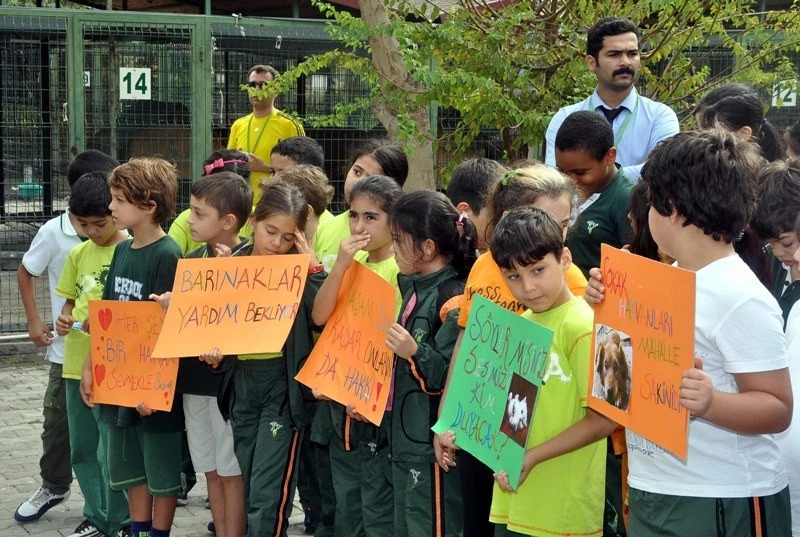 Osmaniye Belediyesi Hayvan Barınağını gezdiler